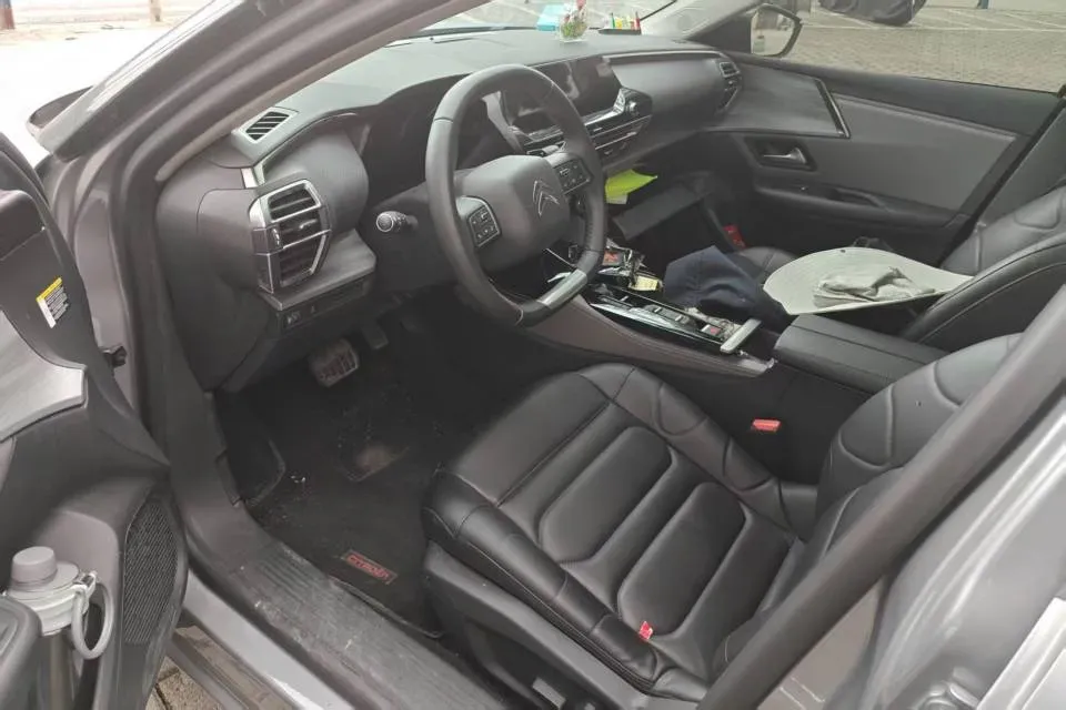 2024 Citroen C5 X 1.6T 175HP L4 8AT,autocango,china used car exporter,china ev exporter,chinese used car exporter,chinese used ev exporter