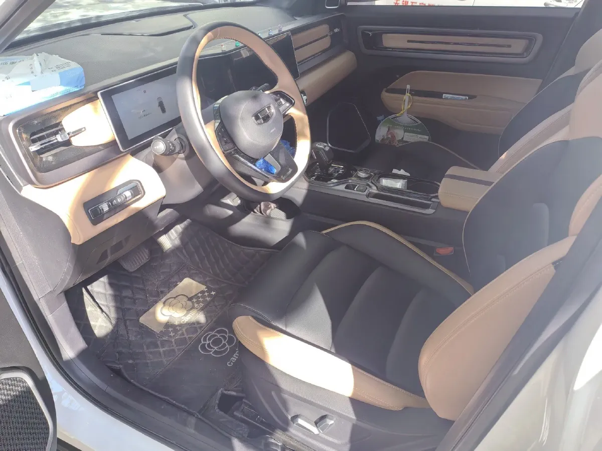 2023 Geely ICON 1.5T 181HP L4 7DCT,autocango,china used car exporter,china ev exporter,chinese used car exporter,chinese used ev exporter