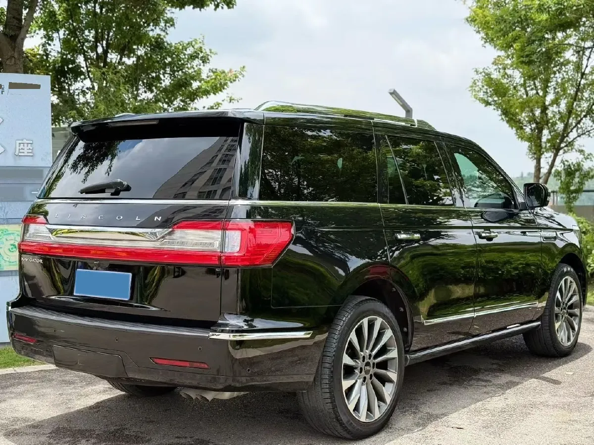 2018 Lincoln Navigator 3.5T 415HP V6 10AT,autocango,china used car exporter,china ev exporter,chinese used car exporter,chinese used ev exporter