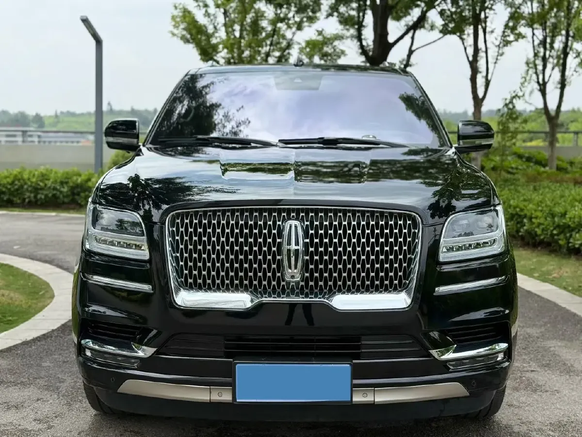 2018 Lincoln Navigator 3.5T 415HP V6 10AT,autocango,china used car exporter,china ev exporter,chinese used car exporter,chinese used ev exporter