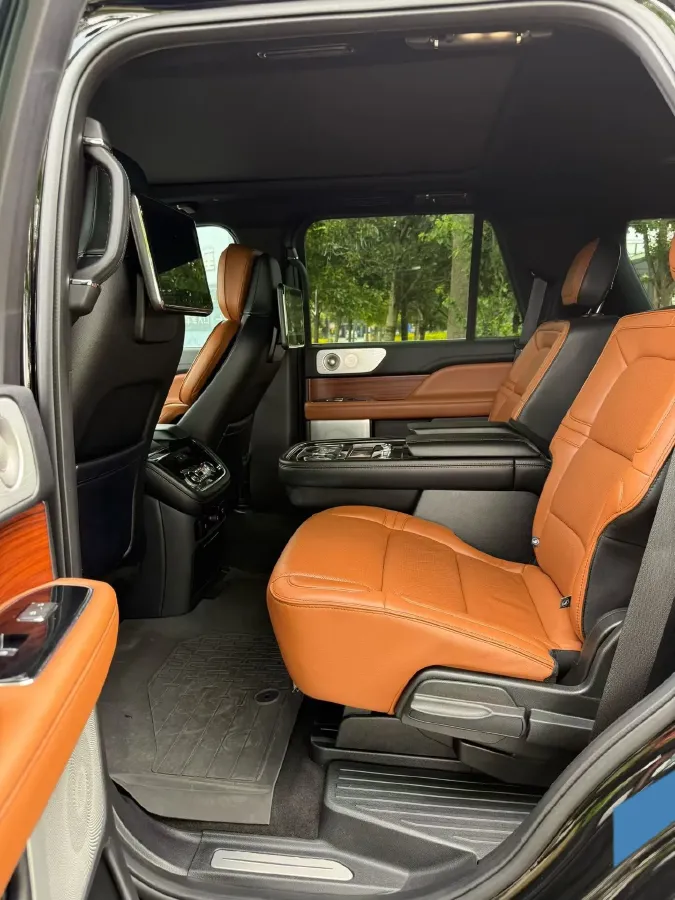 2018 Lincoln Navigator 3.5T 415HP V6 10AT,autocango,china used car exporter,china ev exporter,chinese used car exporter,chinese used ev exporter