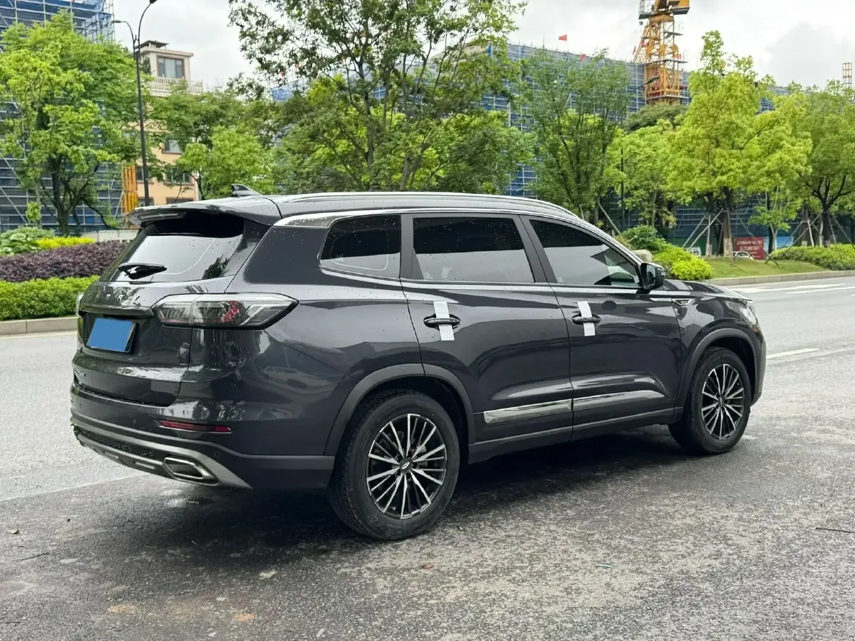 2022 Chery Tiggo 8 Plus 1.6T 197HP L4 7DCT,autocango,china used car exporter,china ev exporter,chinese used car exporter,chinese used ev exporter