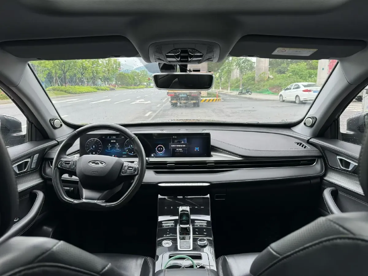 2022 Chery Tiggo 8 Plus 1.6T 197HP L4 7DCT,autocango,china used car exporter,china ev exporter,chinese used car exporter,chinese used ev exporter