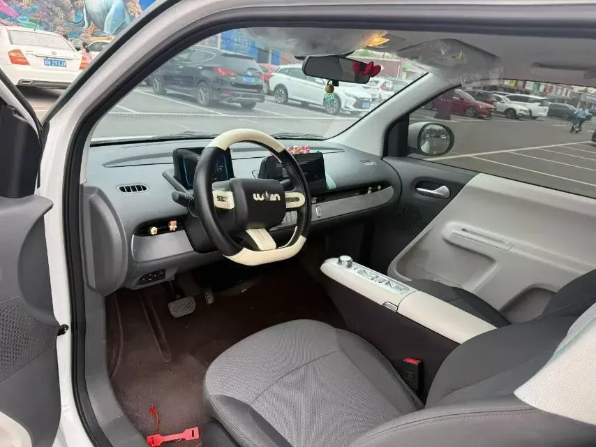 2025 LingBox BOX BEV 19.2KWH,autocango,china used car exporter,china ev exporter,chinese used car exporter,chinese used ev exporter