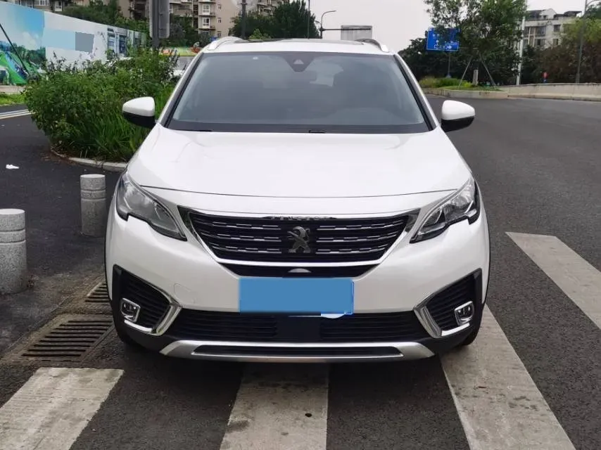 2017 Peugeot 5008 1.8T 204HP L4 6AT,autocango,china used car exporter,china ev exporter,chinese used car exporter,chinese used ev exporter