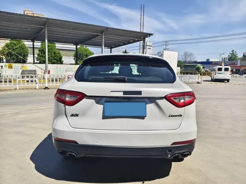 2018 Maserati Levante 3.0T 350HP V6 8AT,autocango,china used car exporter,china ev exporter,chinese used car exporter,chinese used ev exporter