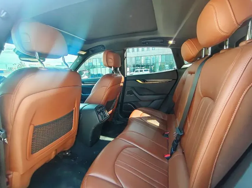2018 Maserati Levante 3.0T 350HP V6 8AT,autocango,china used car exporter,china ev exporter,chinese used car exporter,chinese used ev exporter