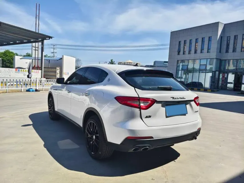 2018 Maserati Levante 3.0T 350HP V6 8AT,autocango,china used car exporter,china ev exporter,chinese used car exporter,chinese used ev exporter
