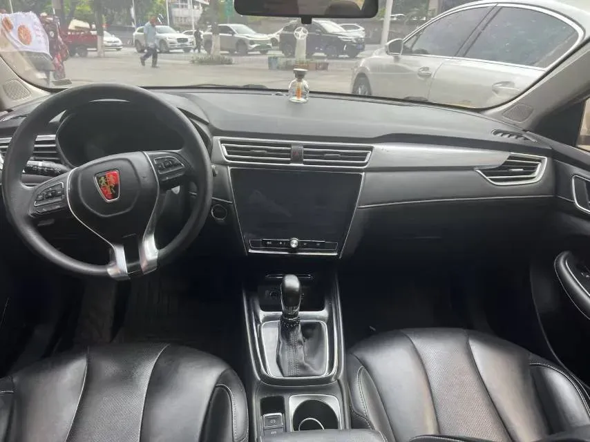 2020 Roewe i5 1.5L 120HP L4 CVT,autocango,china used car exporter,china ev exporter,chinese used car exporter,chinese used ev exporter