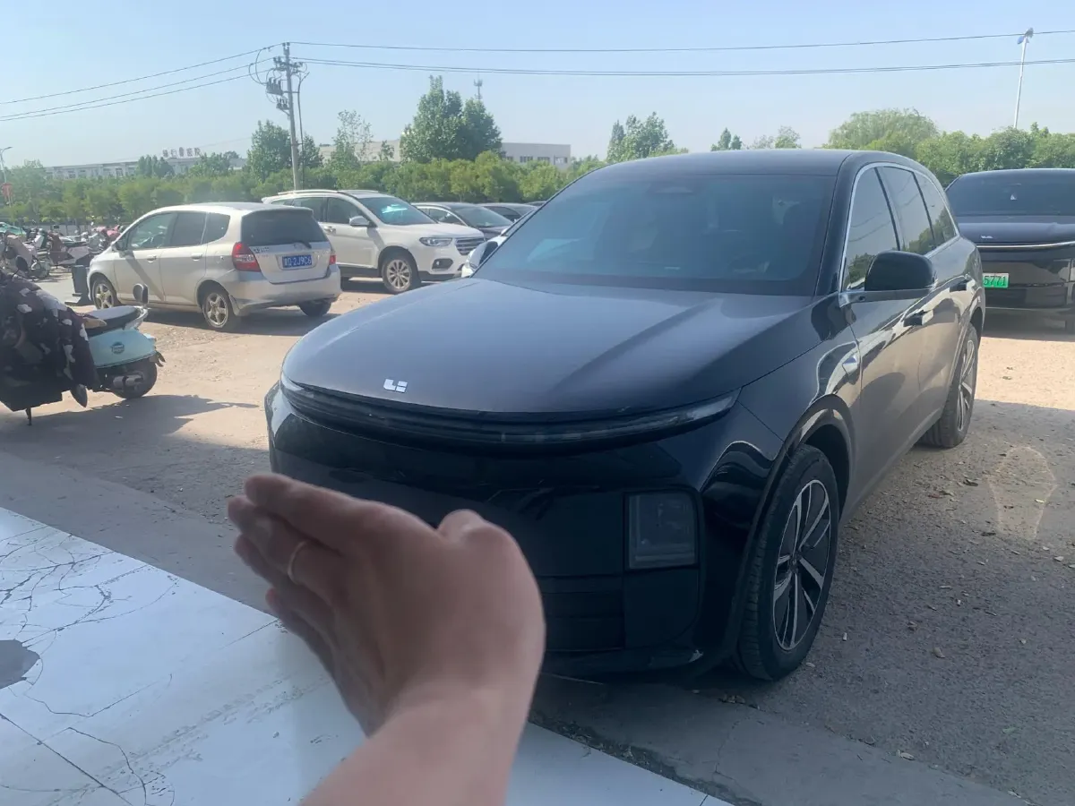 2024 Li L6 Range Extended 154HP L4 REEV 36.8KWH,autocango,china used car exporter,china ev exporter,chinese used car exporter,chinese used ev exporter
