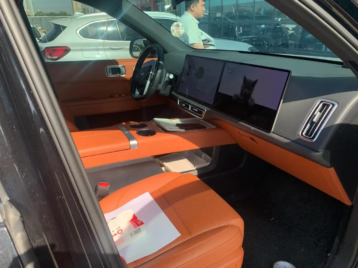 2024 Li L6 Range Extended 154HP L4 REEV 36.8KWH,autocango,china used car exporter,china ev exporter,chinese used car exporter,chinese used ev exporter