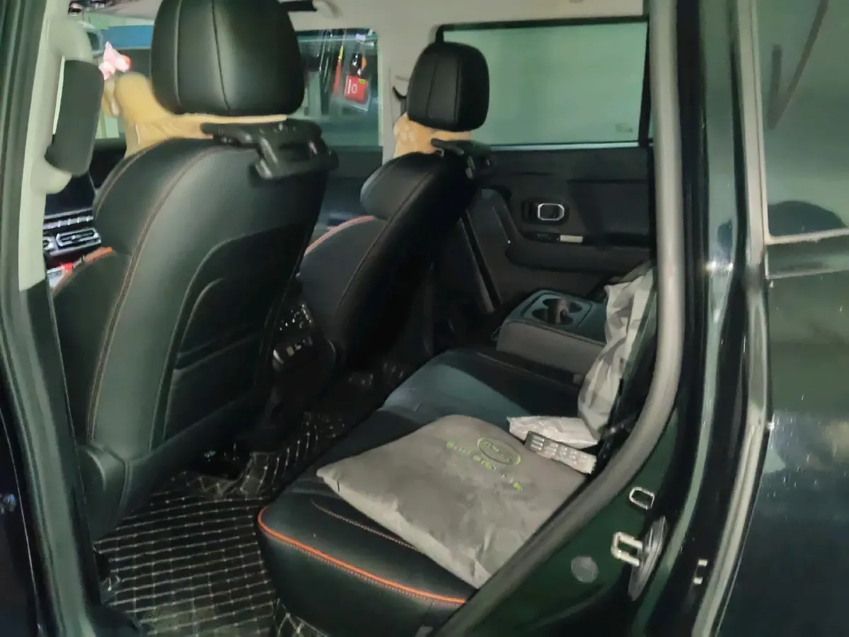 2025 MAXUS XinTu V70 2.0T 150HP L4 9AT,autocango,china used car exporter,china ev exporter,chinese used car exporter,chinese used ev exporter