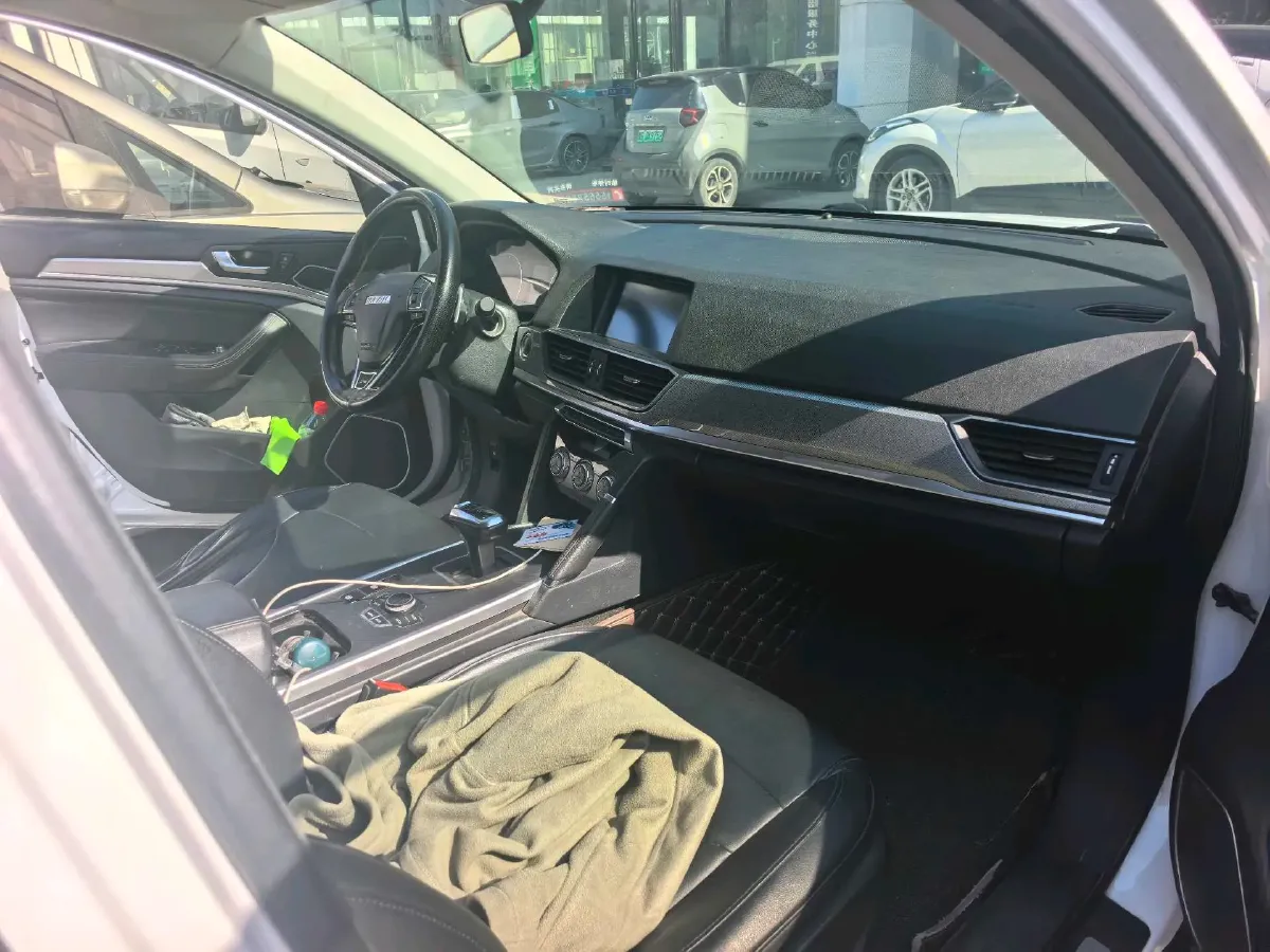 2018 Haval H6 1.5T 150HP L4 7DCT,autocango,china used car exporter,china ev exporter,chinese used car exporter,chinese used ev exporter