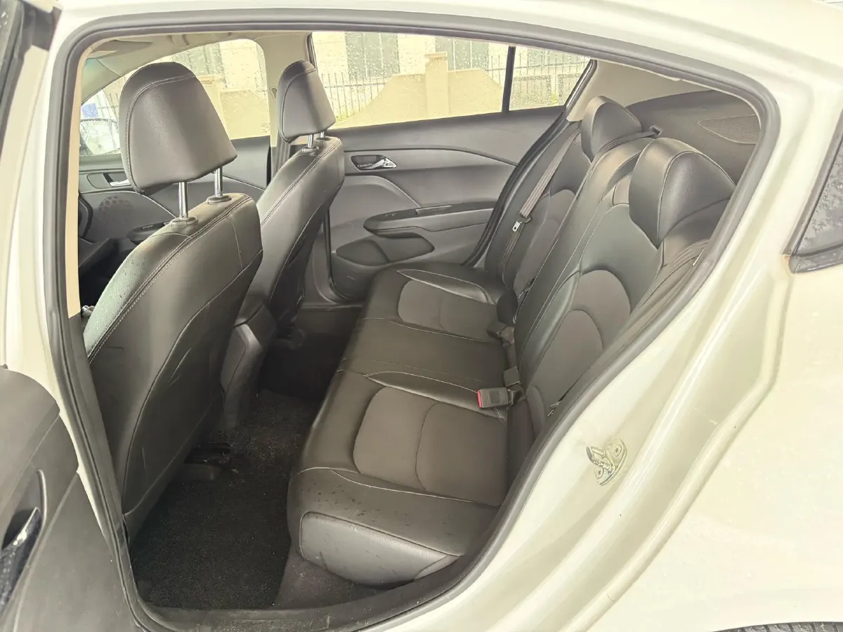 2016 Chevrolet Cavalier 1.5L 113HP L4 5MT,autocango,china used car exporter,china ev exporter,chinese used car exporter,chinese used ev exporter