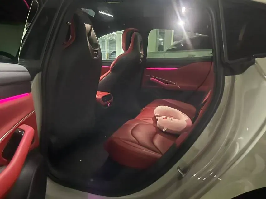 2024 MI SU7 BEV 73.6KWH,autocango,china used car exporter,china ev exporter,chinese used car exporter,chinese used ev exporter