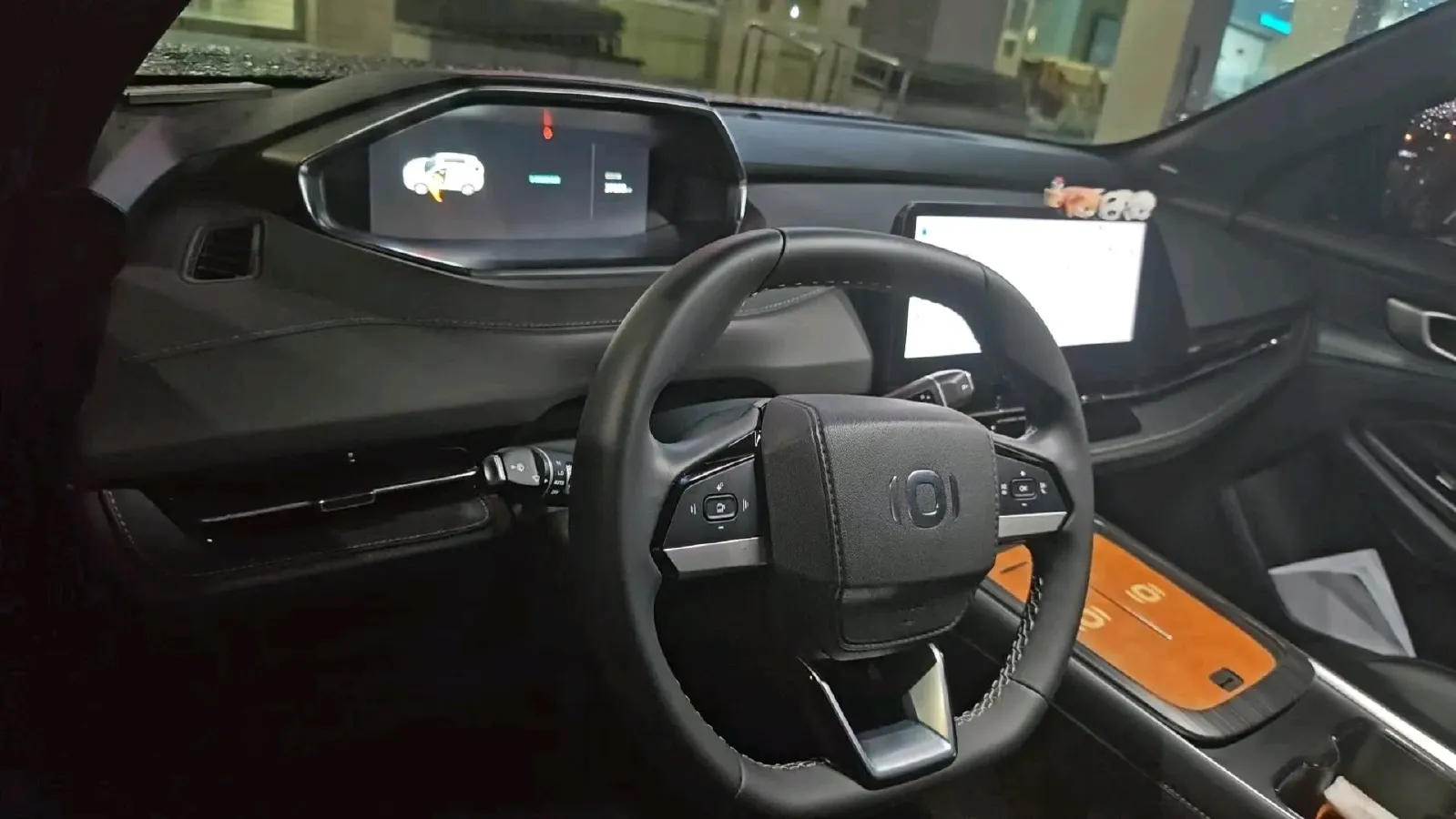 2024 ChangAn QiYuan Q05 Classic 1.5L 110HP L4 E-CVT PHEV 18.99KWH,autocango,china used car exporter,china ev exporter,chinese used car exporter,chinese used ev exporter