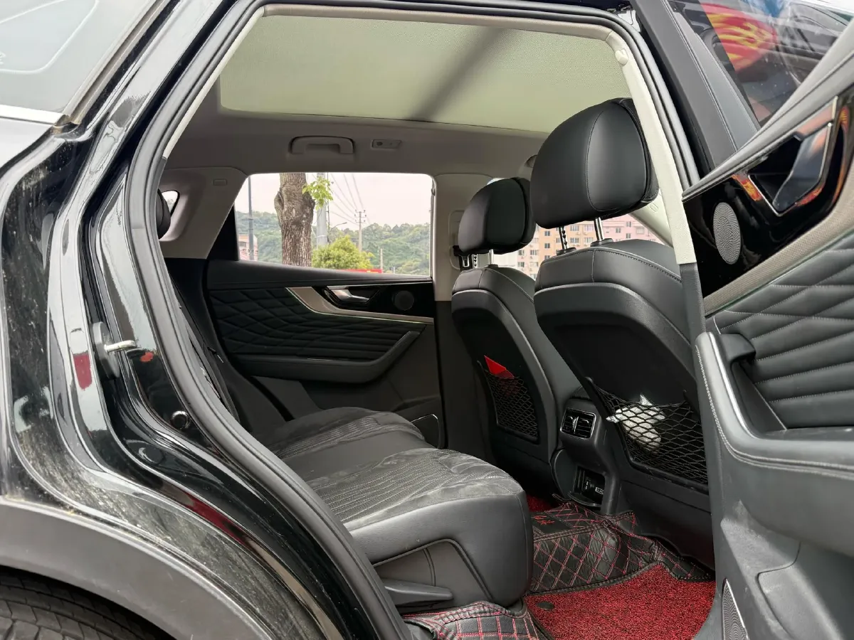 2022 HongQi HS5 2.0T 224HP L4 6AT,autocango,china used car exporter,china ev exporter,chinese used car exporter,chinese used ev exporter