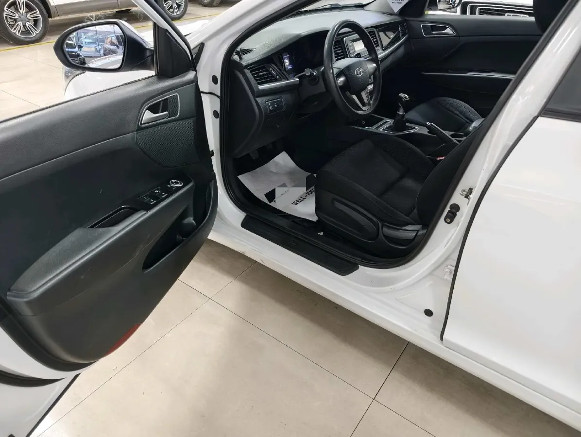 2017 Hyundai Mistra 1.8L 143HP L4 6MT,autocango,china used car exporter,china ev exporter,chinese used car exporter,chinese used ev exporter