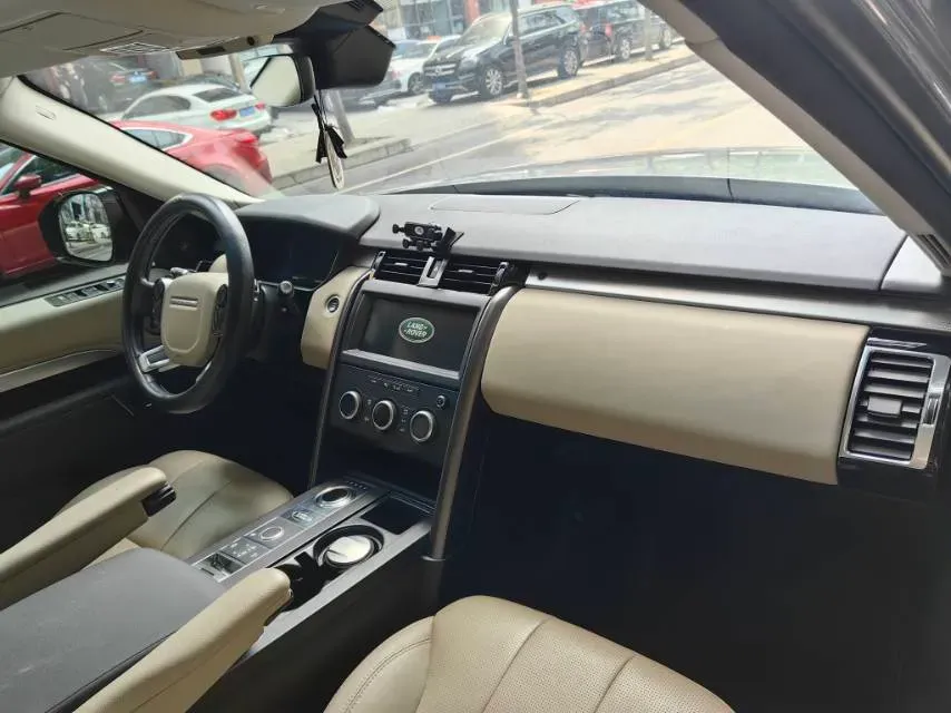 2020 Land Rover Discovery 2.0T 300HP L4 8AT,autocango,china used car exporter,china ev exporter,chinese used car exporter,chinese used ev exporter