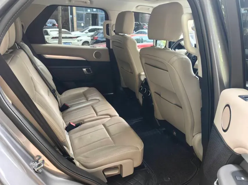 2020 Land Rover Discovery 2.0T 300HP L4 8AT,autocango,china used car exporter,china ev exporter,chinese used car exporter,chinese used ev exporter