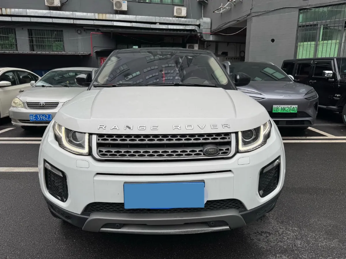 2018 Land Rover Range Rover Evoque 2.0T 241HP L4 9AT,autocango,china used car exporter,china ev exporter,chinese used car exporter,chinese used ev exporter