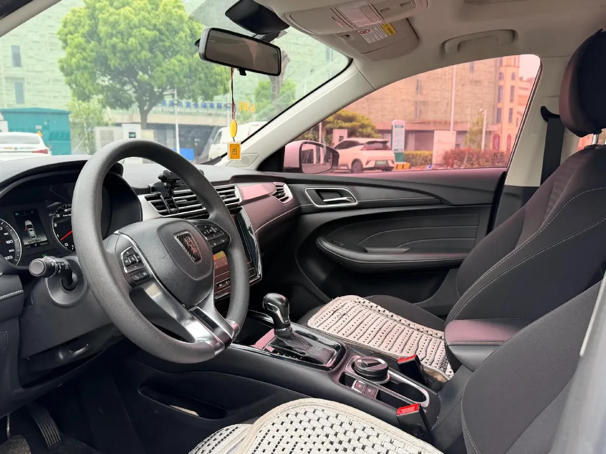 2019 Roewe i5 1.5L 120HP L4 CVT,autocango,china used car exporter,china ev exporter,chinese used car exporter,chinese used ev exporter