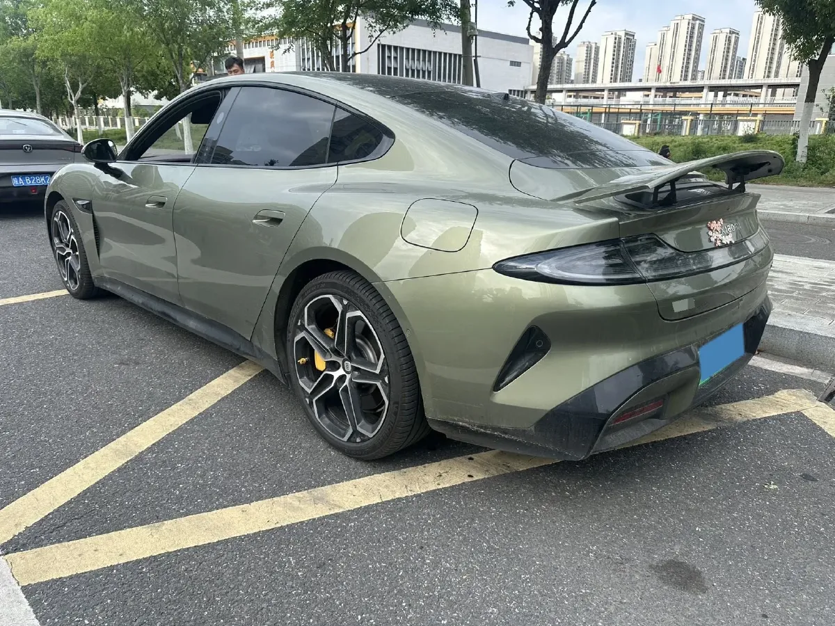 2024 MI SU7 BEV 94.3KWH,autocango,china used car exporter,china ev exporter,chinese used car exporter,chinese used ev exporter