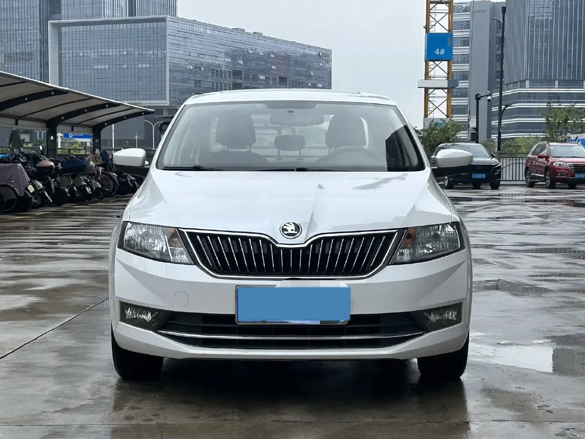 2019 Skoda Rapid Spaceback 1.5L 110HP L4 6AT,autocango,china used car exporter,china ev exporter,chinese used car exporter,chinese used ev exporter