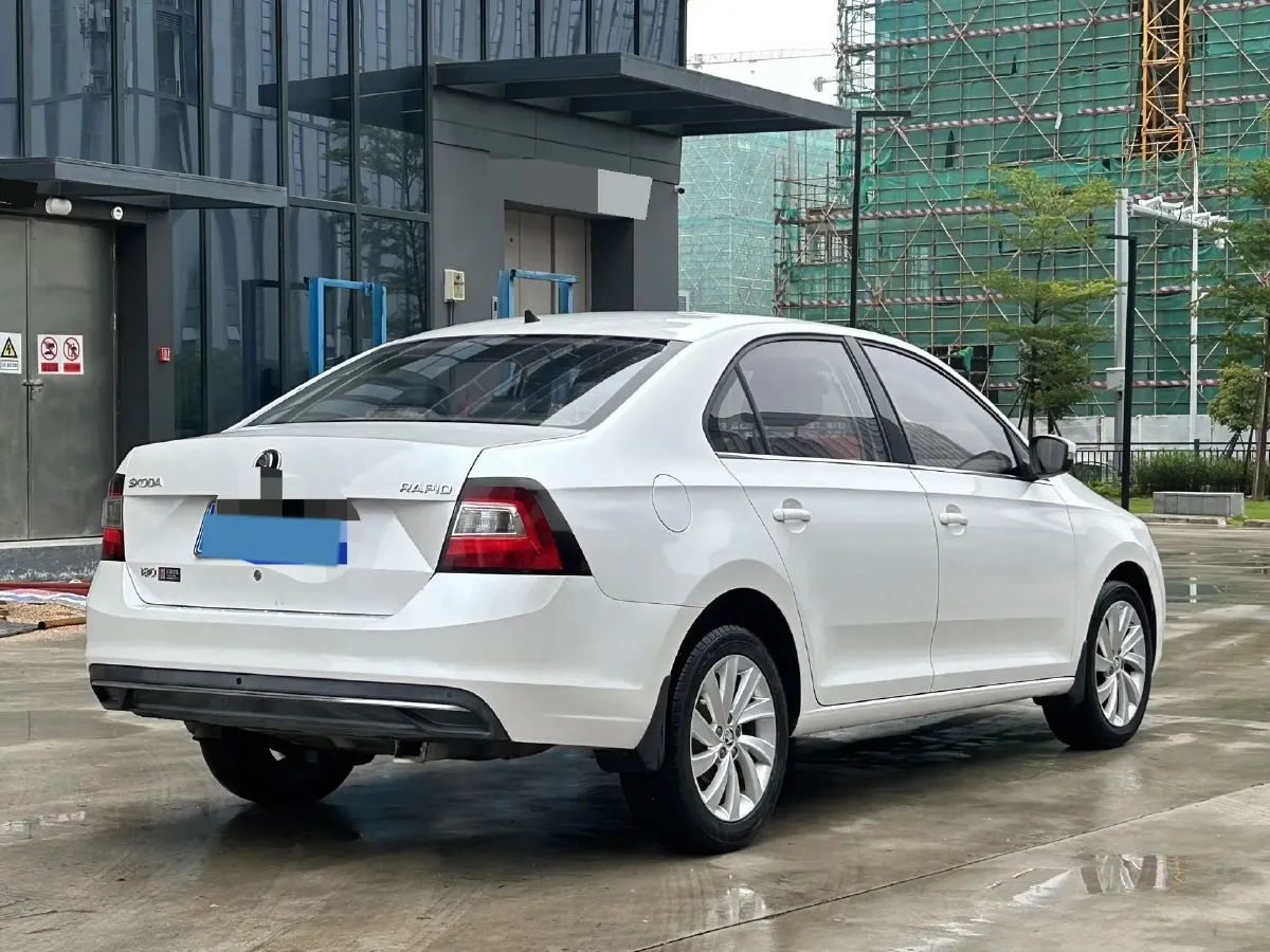 2019 Skoda Rapid Spaceback 1.5L 110HP L4 6AT,autocango,china used car exporter,china ev exporter,chinese used car exporter,chinese used ev exporter