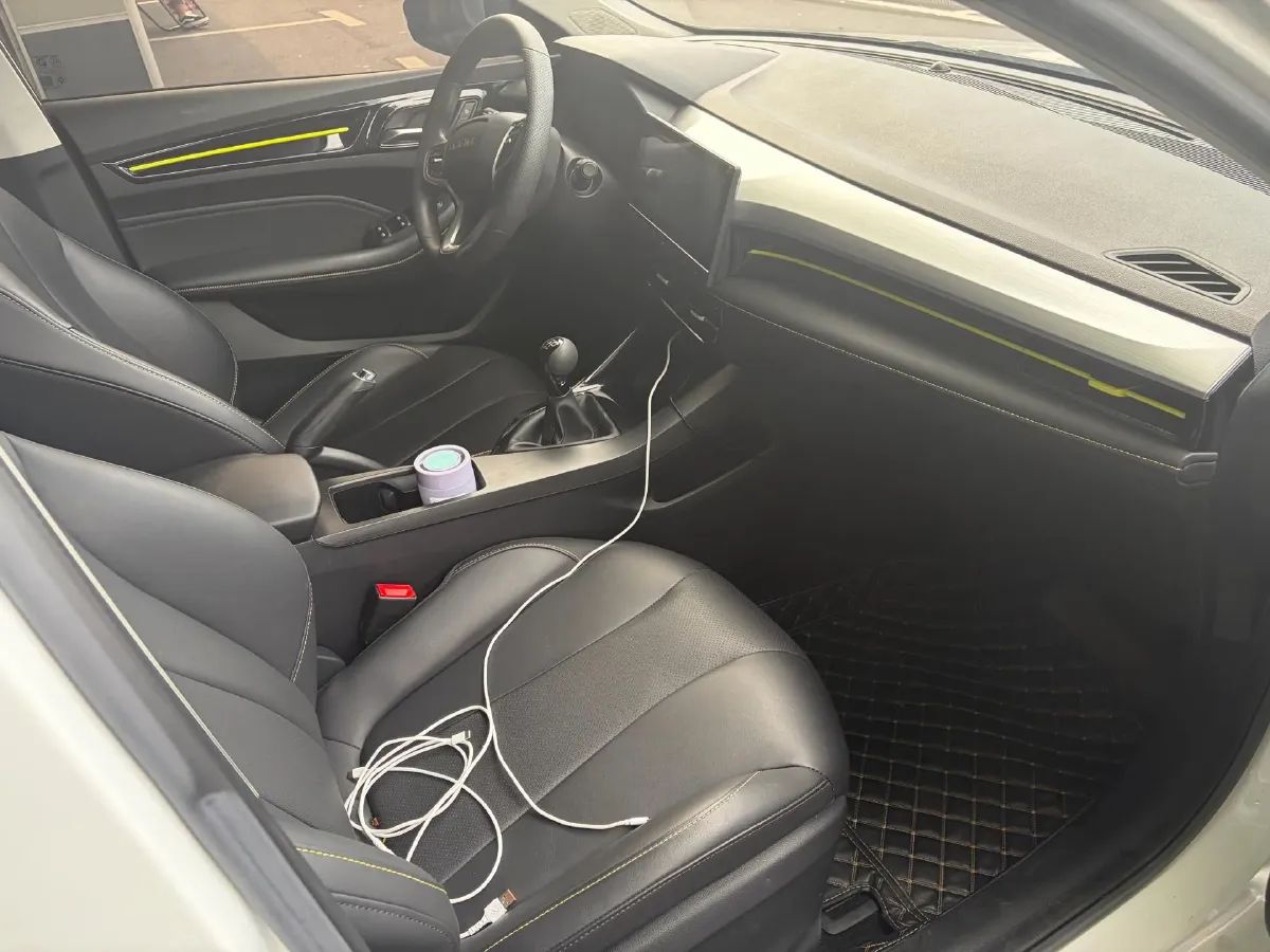 2021 Roewe i5 1.5L 120HP L4 5MT,autocango,china used car exporter,china ev exporter,chinese used car exporter,chinese used ev exporter