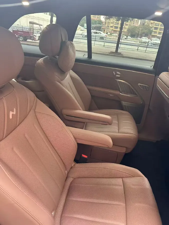 2025 ONVO L90 BEV,autocango,china used car exporter,china ev exporter,chinese used car exporter,chinese used ev exporter