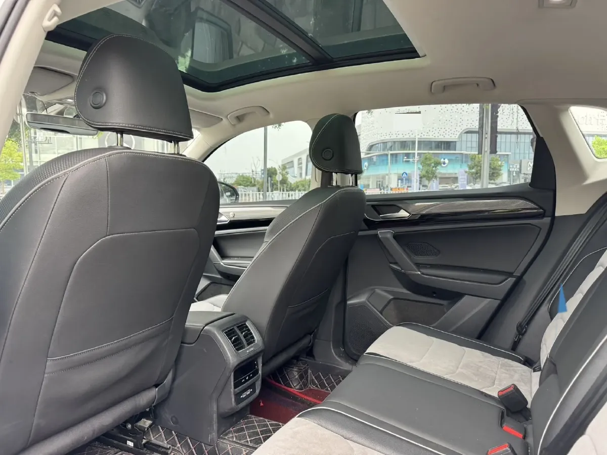 2020 Volkswagen Tayron X 2.0T 186HP L4 7DCT,autocango,china used car exporter,china ev exporter,chinese used car exporter,chinese used ev exporter