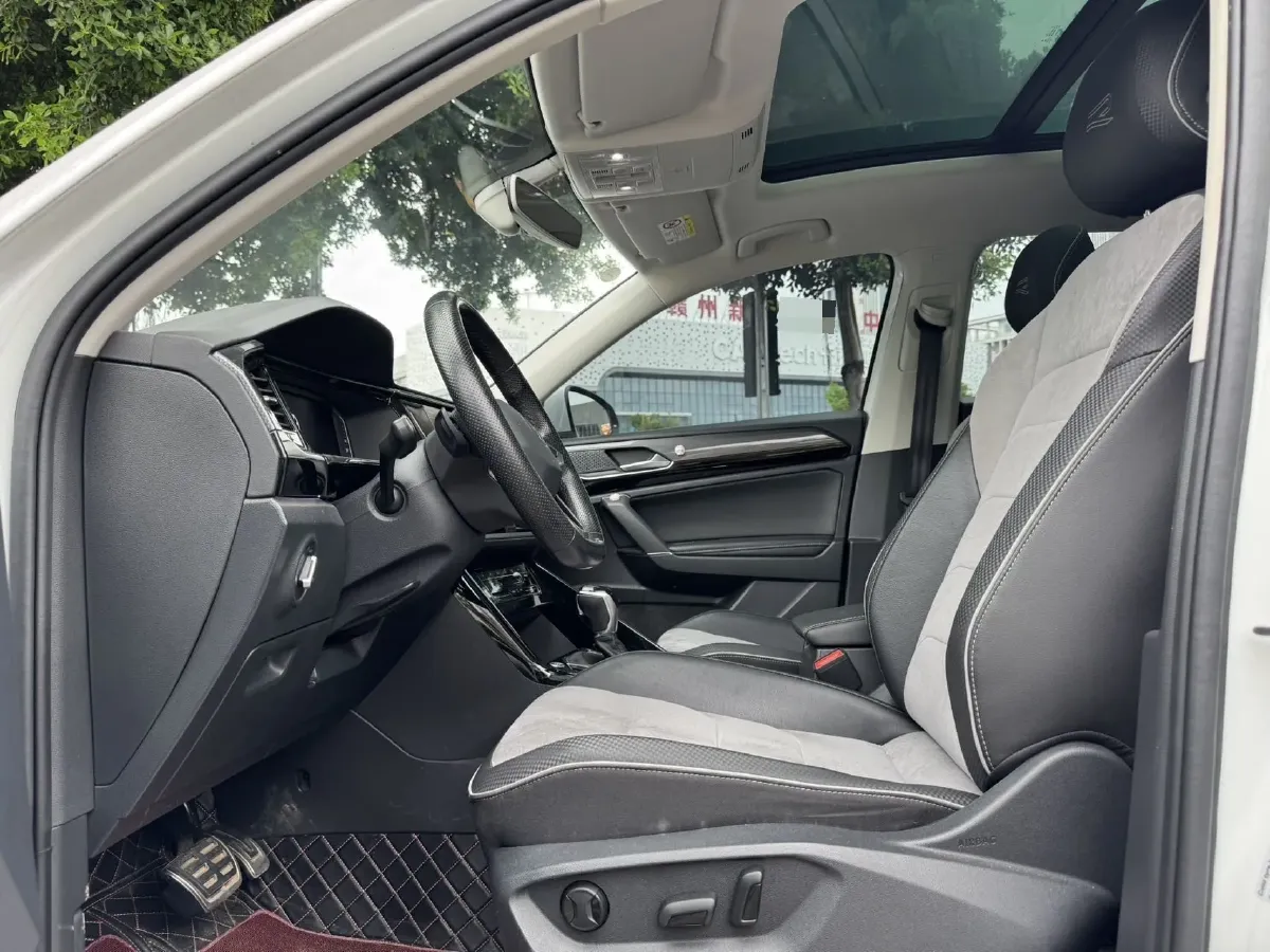 2020 Volkswagen Tayron X 2.0T 186HP L4 7DCT,autocango,china used car exporter,china ev exporter,chinese used car exporter,chinese used ev exporter