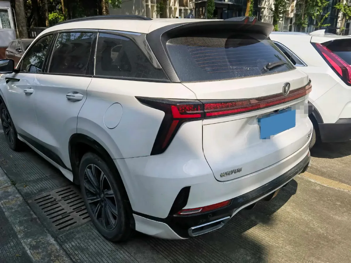 2023 ChangAn CS75 Plus 1.5T 188HP L4 8AT,autocango,china used car exporter,china ev exporter,chinese used car exporter,chinese used ev exporter