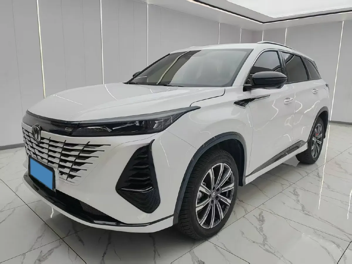 2025 ChangAn CS75 Plus 1.5T 192HP L4 8AT,autocango,china used car exporter,china ev exporter,chinese used car exporter,chinese used ev exporter