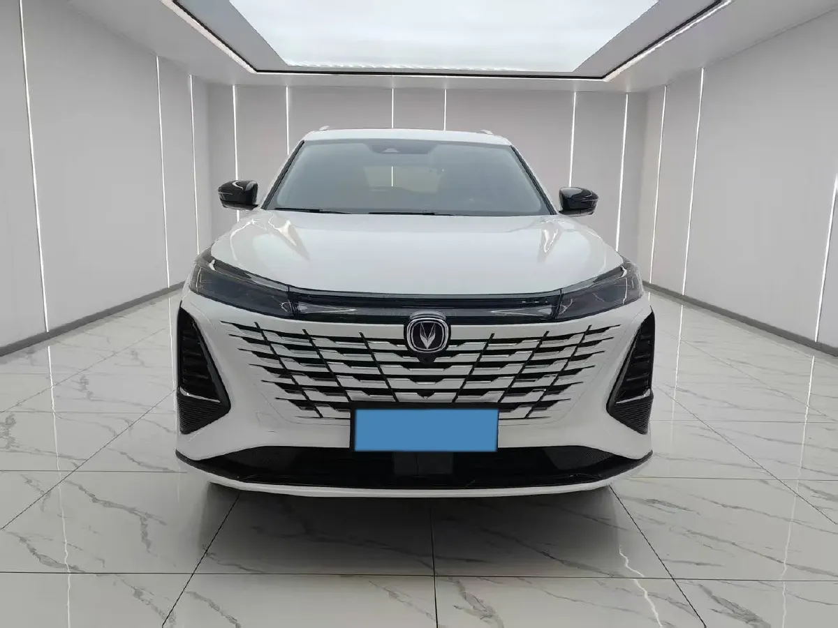 2025 ChangAn CS75 Plus 1.5T 192HP L4 8AT,autocango,china used car exporter,china ev exporter,chinese used car exporter,chinese used ev exporter