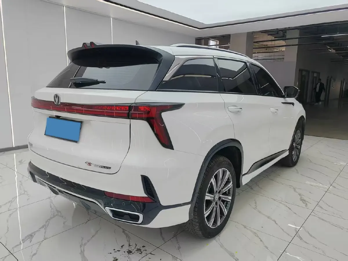 2025 ChangAn CS75 Plus 1.5T 192HP L4 8AT,autocango,china used car exporter,china ev exporter,chinese used car exporter,chinese used ev exporter