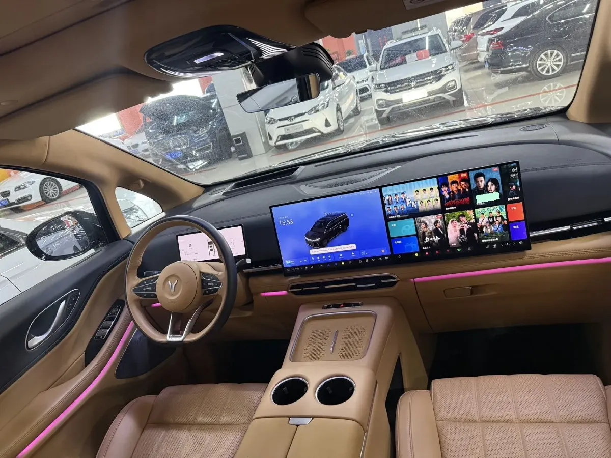 2025 Voyah Dream BEV 108.7KWH,autocango,china used car exporter,china ev exporter,chinese used car exporter,chinese used ev exporter