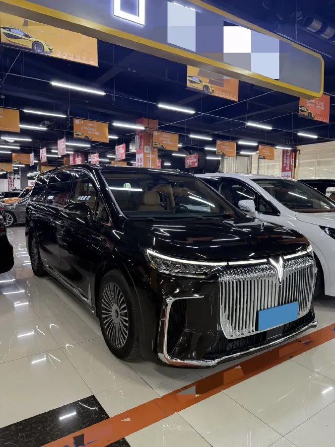 2025 Voyah Dream BEV 108.7KWH,autocango,china used car exporter,china ev exporter,chinese used car exporter,chinese used ev exporter