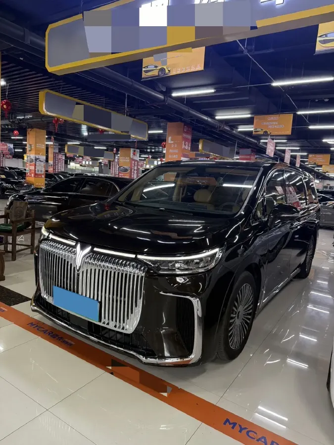 2025 Voyah Dream BEV 108.7KWH,autocango,china used car exporter,china ev exporter,chinese used car exporter,chinese used ev exporter