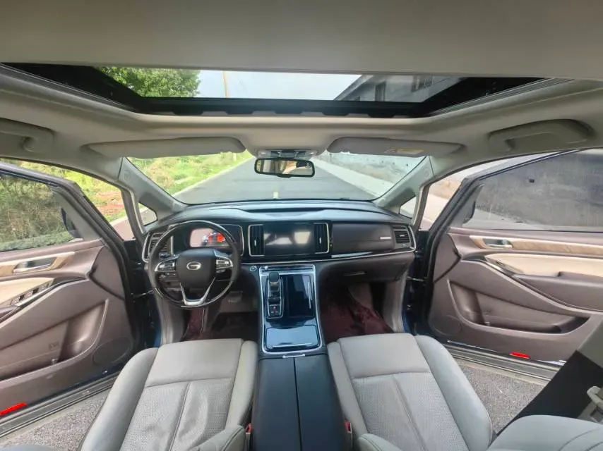 2021 GAC Trumpchi M8 2.0T 252HP L4 8AT,autocango,china used car exporter,china ev exporter,chinese used car exporter,chinese used ev exporter