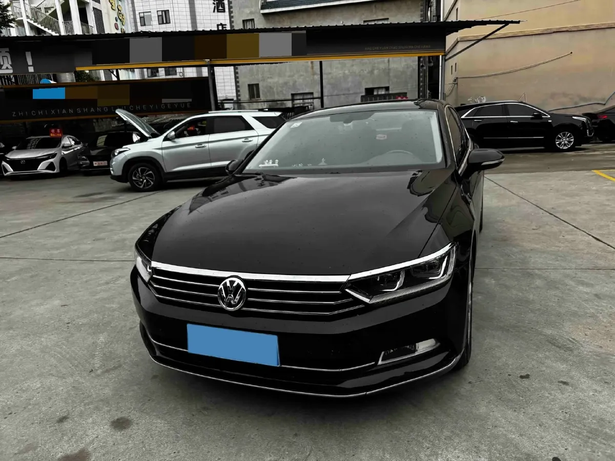 2017 Volkswagen Magotan 1.8T 180HP L4 7DCT,autocango,china used car exporter,china ev exporter,chinese used car exporter,chinese used ev exporter