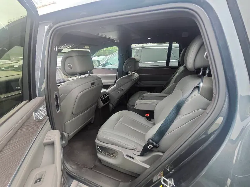 2025 Denza DenzaN9 2.0T 207HP L4 E-CVT PHEV,autocango,china used car exporter,china ev exporter,chinese used car exporter,chinese used ev exporter