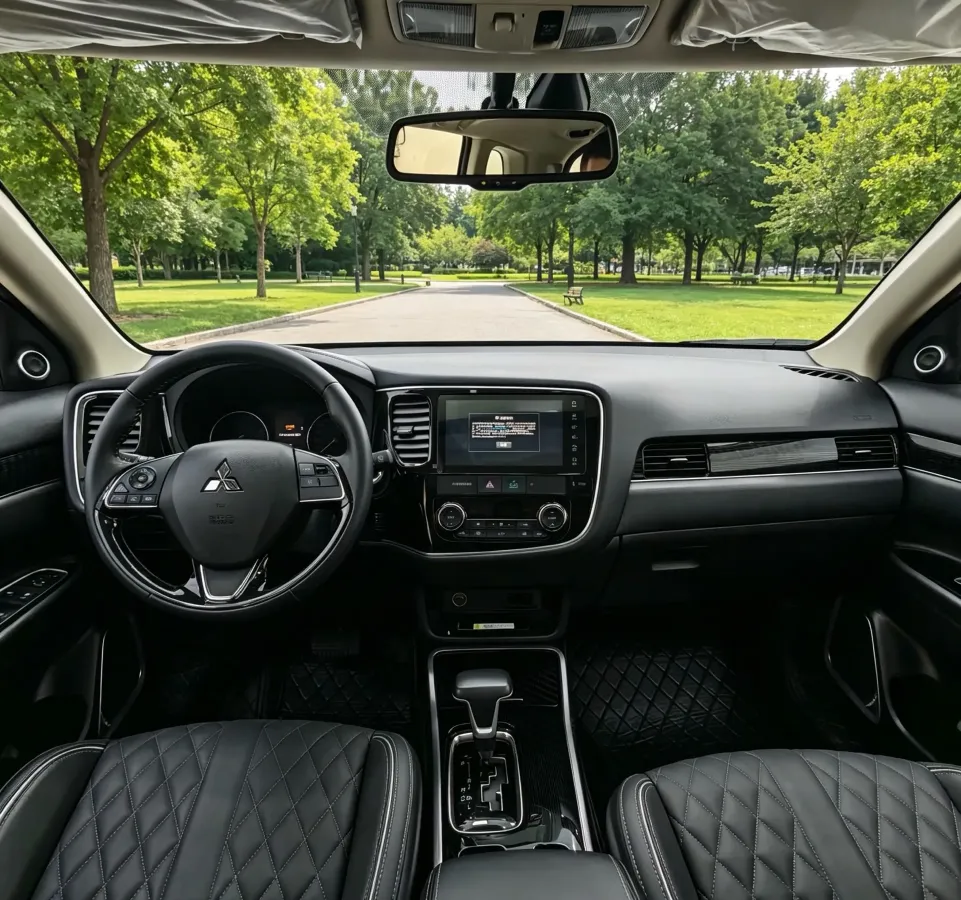 2021 Mitsubishi Outlander 2.0L 166HP L4 CVT,autocango,china used car exporter,china ev exporter,chinese used car exporter,chinese used ev exporter