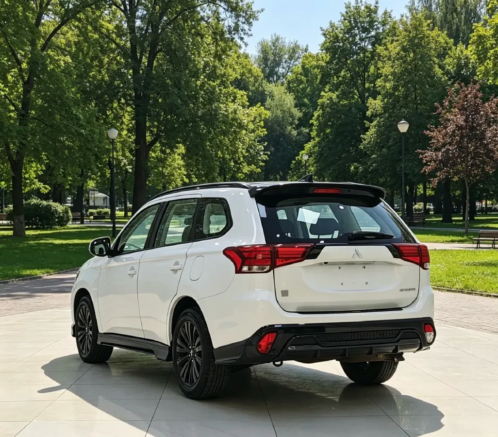 2021 Mitsubishi Outlander 2.0L 166HP L4 CVT,autocango,china used car exporter,china ev exporter,chinese used car exporter,chinese used ev exporter