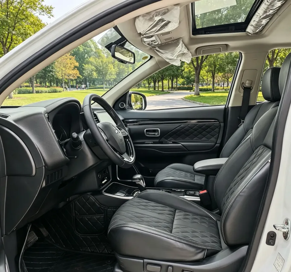 2021 Mitsubishi Outlander 2.0L 166HP L4 CVT,autocango,china used car exporter,china ev exporter,chinese used car exporter,chinese used ev exporter