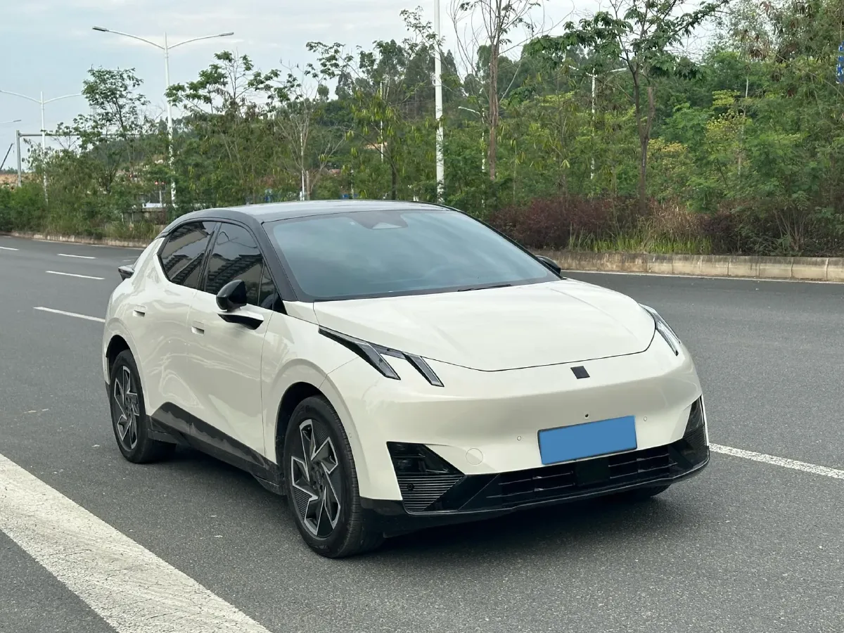 2025 Dongfeng Z9 2.0T 258HP L4 8AT,autocango,china used car exporter,china ev exporter,chinese used car exporter,chinese used ev exporter