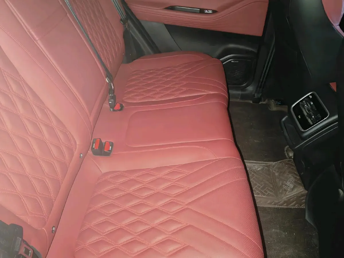2023 Chery Tiggo 7 Plus 1.6T 197HP L4 7DCT,autocango,china used car exporter,china ev exporter,chinese used car exporter,chinese used ev exporter