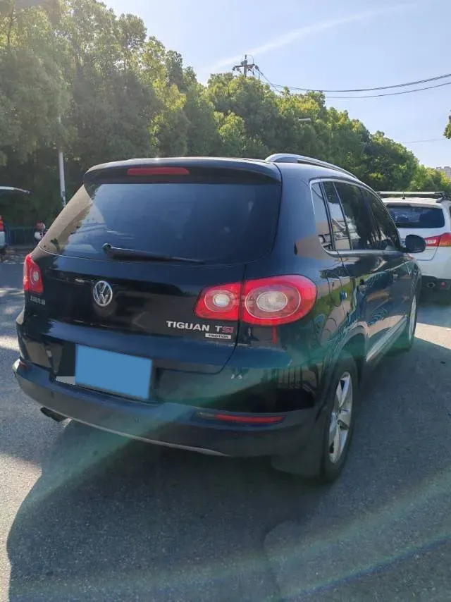 2012 Volkswagen Tiguan 1.8T 160HP L4 6AT,autocango,china used car exporter,china ev exporter,chinese used car exporter,chinese used ev exporter