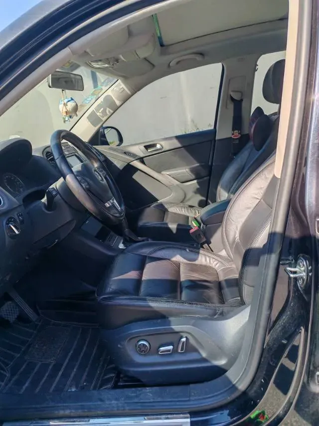 2012 Volkswagen Tiguan 1.8T 160HP L4 6AT,autocango,china used car exporter,china ev exporter,chinese used car exporter,chinese used ev exporter